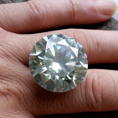موزانایت پاک با سایز درشت و کمیاب n147_3