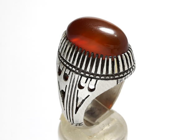 انگشتر مردانه جزع کهنه یمانی اصل نقره a410 انگشتر مردانه جزع کهنه یمانی اصل نقره a410