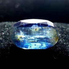 سنگ کیانیت اصل طبیعی به رنگ آبی