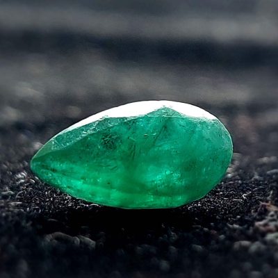 جواهر زمرد اصل تراش اشکی n145