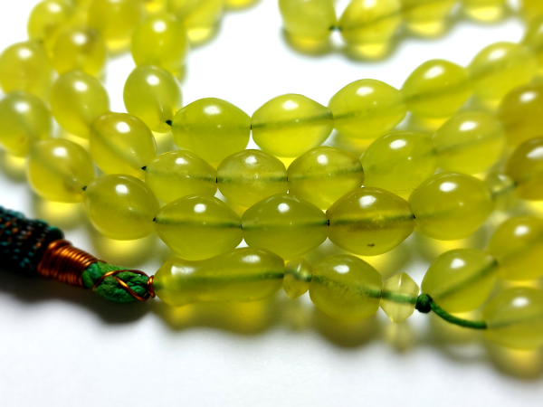 تسبیح شاه مقصود اصل افغان سبز انگوری 276_1 تسبیح شاه مقصود اصل افغان سبز انگوری 276_1